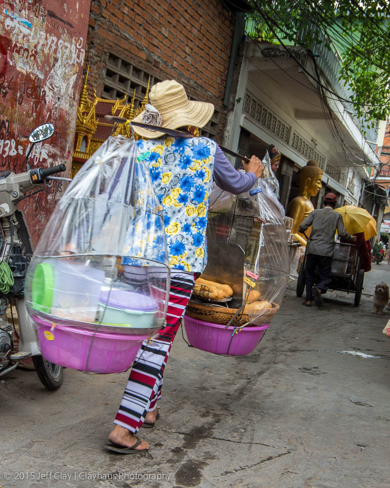 Street Scene in the Wat Prayuvong Area